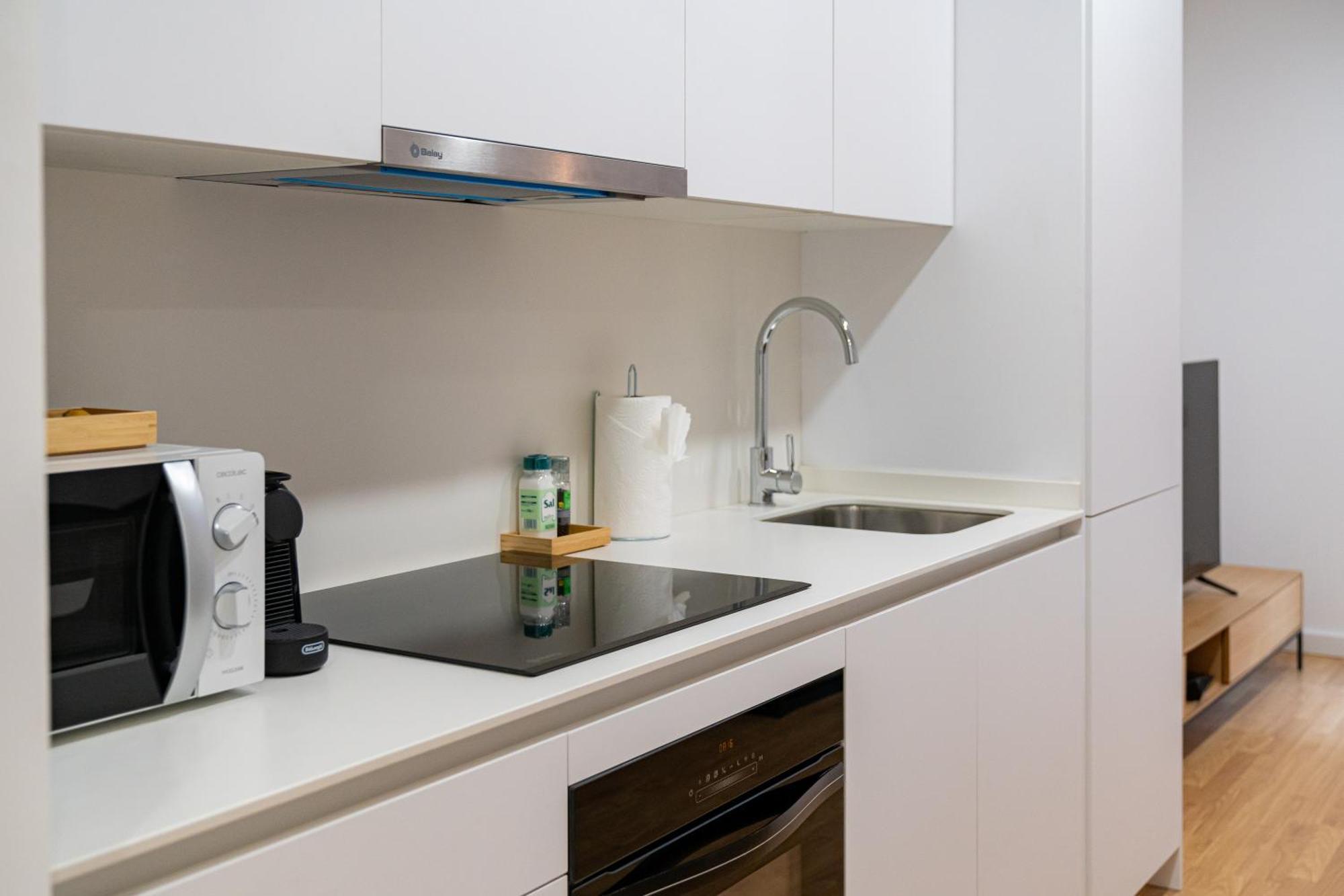 Stay U-Nique Apartments Albeniz Bcn L'Hospitalet de Llobregat Ngoại thất bức ảnh
