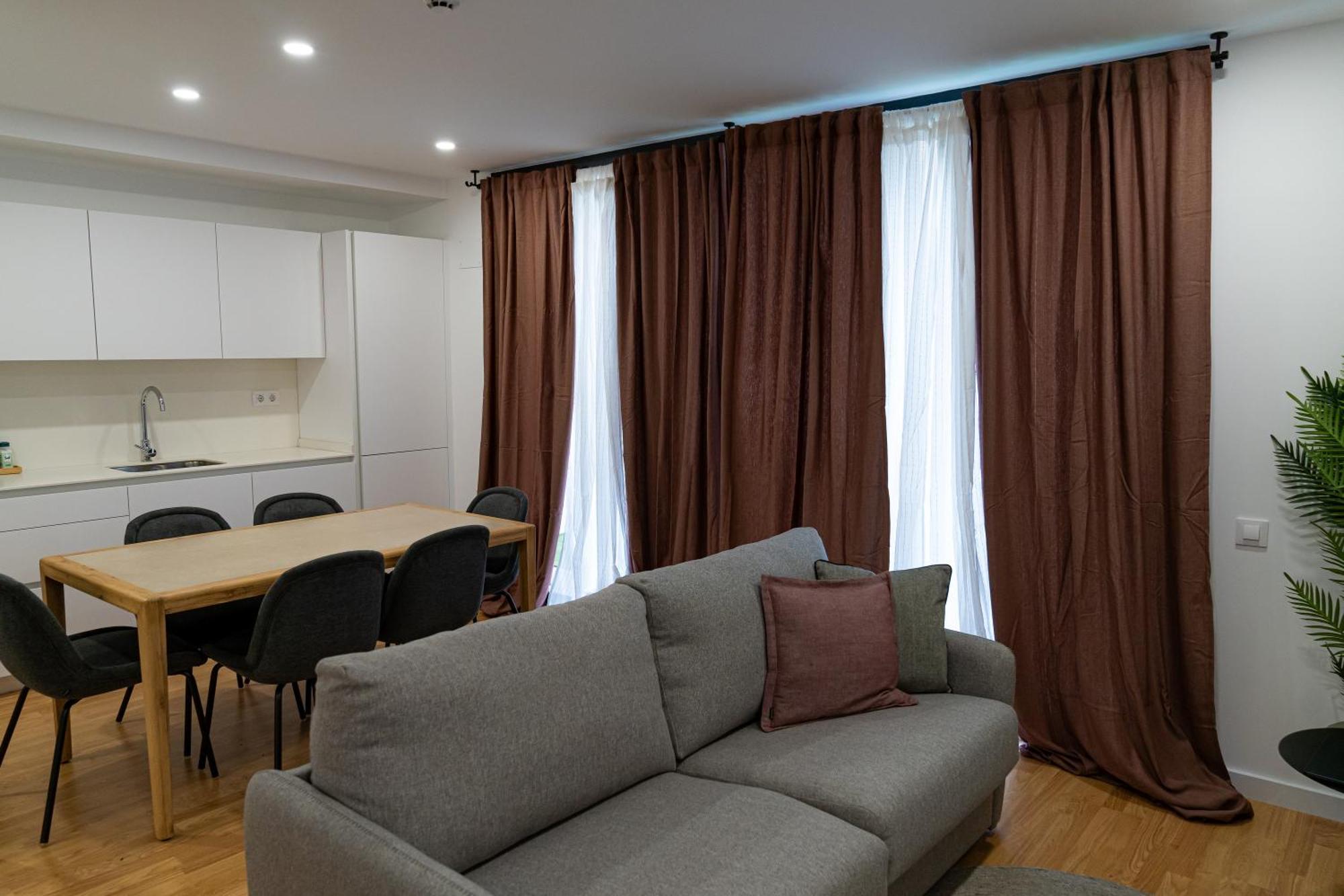 Stay U-Nique Apartments Albeniz Bcn L'Hospitalet de Llobregat Ngoại thất bức ảnh