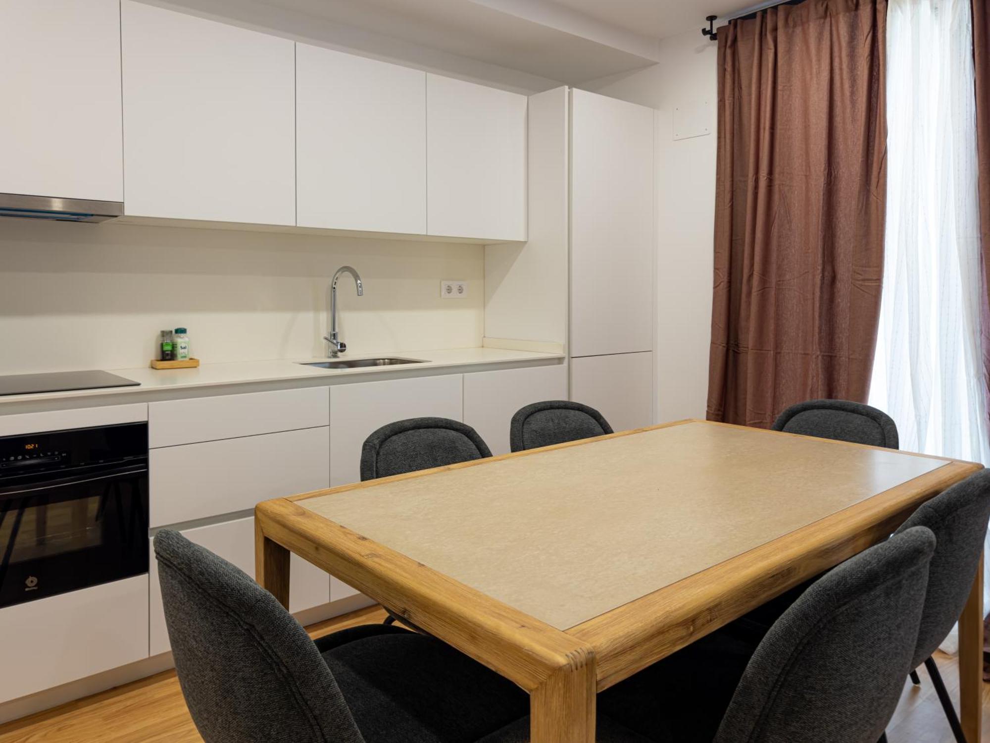 Stay U-Nique Apartments Albeniz Bcn L'Hospitalet de Llobregat Ngoại thất bức ảnh