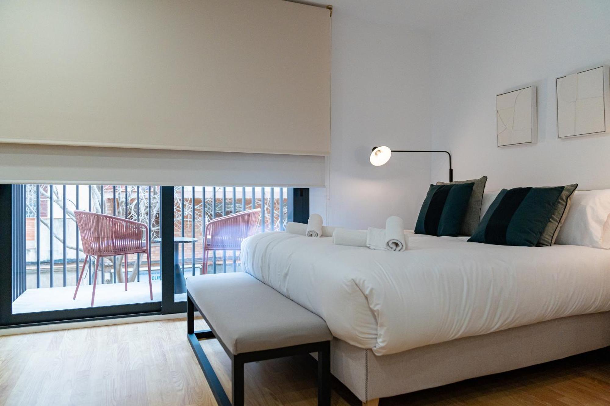 Stay U-Nique Apartments Albeniz Bcn L'Hospitalet de Llobregat Ngoại thất bức ảnh